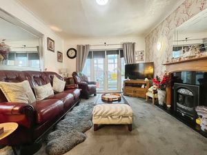 Lounge- click for photo gallery